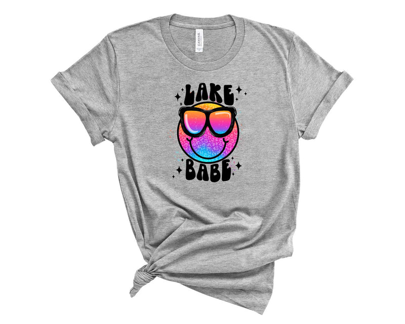 Lake Babe Smiley - Graphic Tee