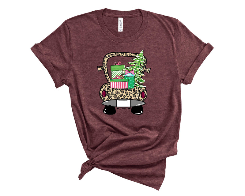 Leopard christmas truck - Graphic Tee